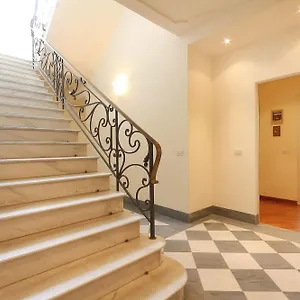 Relais Martinez Florence